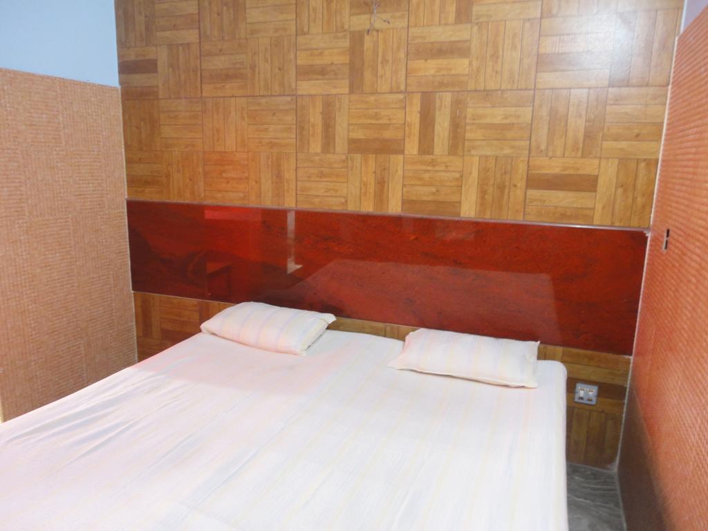 Hotel Rehoboth Kanyakumari Oda fotoğraf